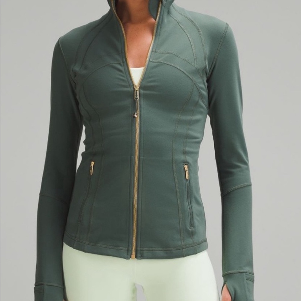 NWOT Lululemon Define Jacket *Luon Dark Forest / Gold Size 6